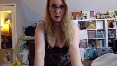 Horny TEEN CUMSLUT Begs to Suck your Big Dick (+18)