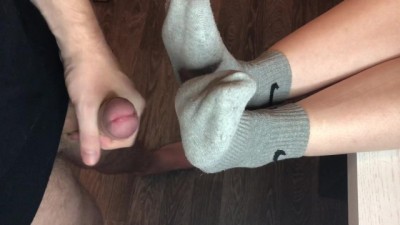Young Sockjob with Gray Nike Socks, Footjob Teen Socks after Gym Fuck Cum (+18)
