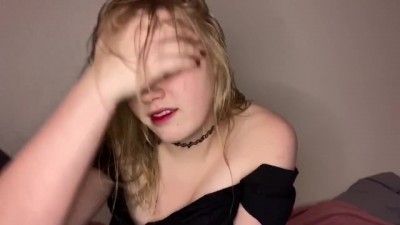 Übergewichtiges Nartürliches Teen Lucia Lässt Dich Beim Masturbieren Teil Haben (+18)