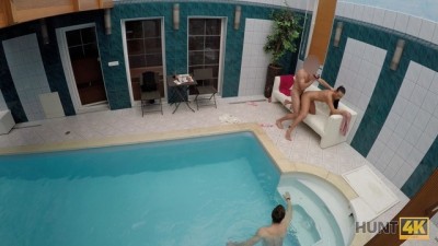 Young Bad Bitch Sucks Dick and Gets Banged by the Poolside (+18)