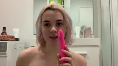 teen slut fucks dildo (+18)