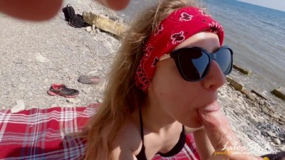 risky sex on the beach - cum inside and keep fucking