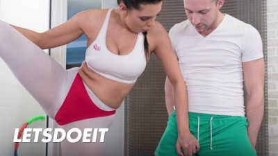 Yoga Session Turns Into A Steamy Big Dick Craving