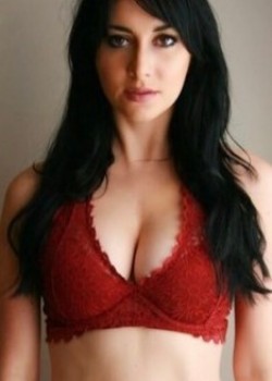 Allesandra Snow